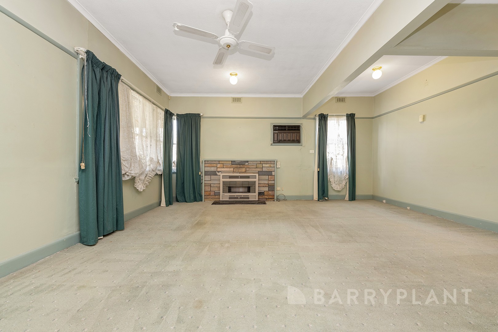 35 Alice Street, Sunshine, VIC 3020, Sunshine - Thumbnail 2