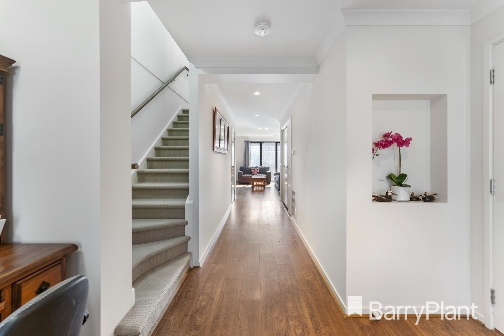 35 Attunga Grove, Werribee, VIC 3030, Werribee - Thumbnail 2