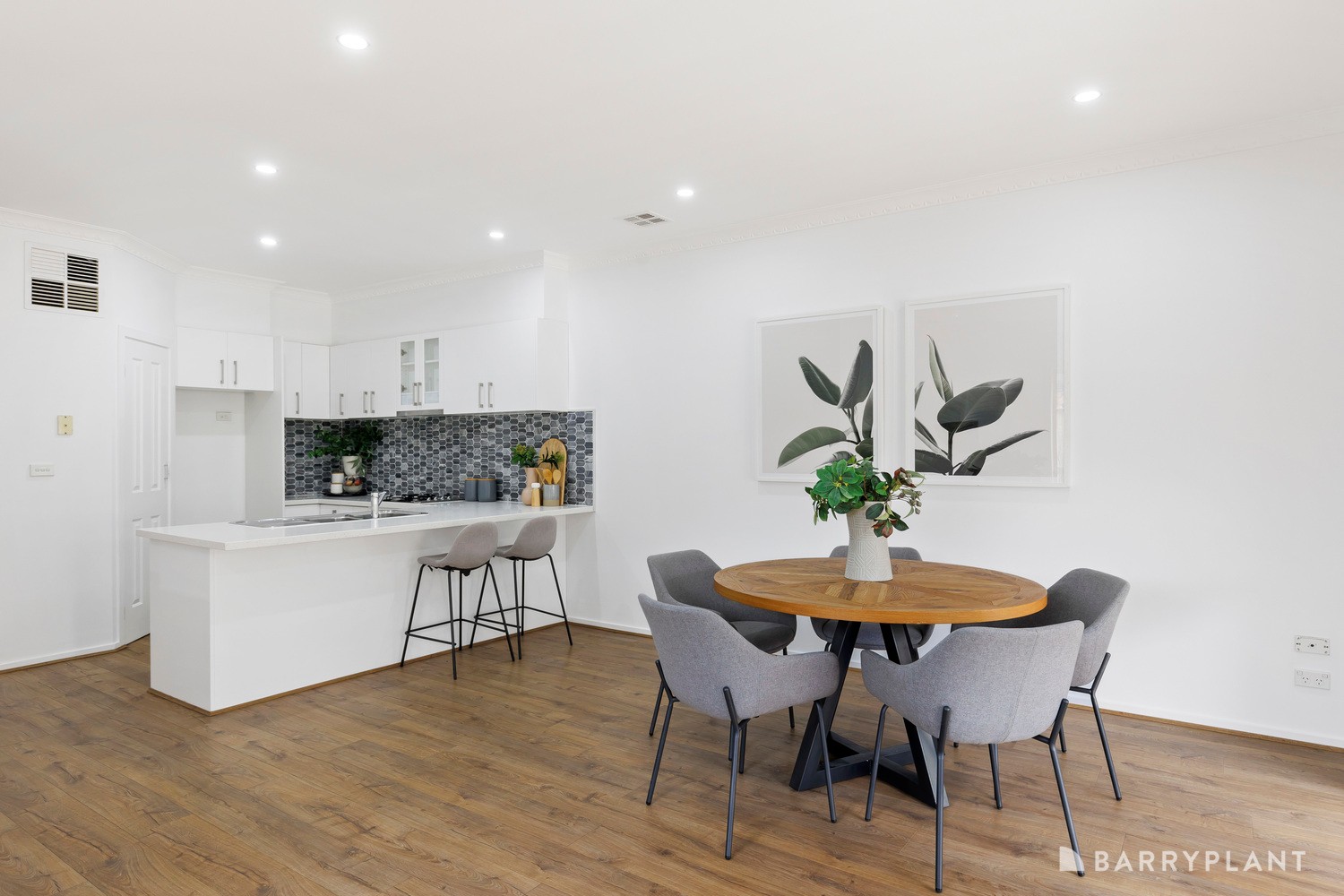 35 Augusta Crescent, Sunshine North, VIC 3020, Sunshine North - Thumbnail 3