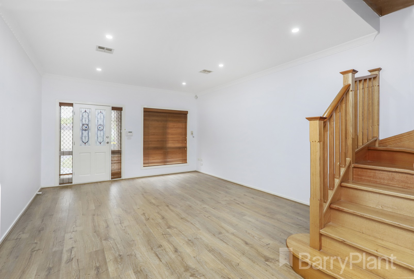 35 Augusta Crescent, Sunshine North, VIC 3020, Sunshine North - Thumbnail 3