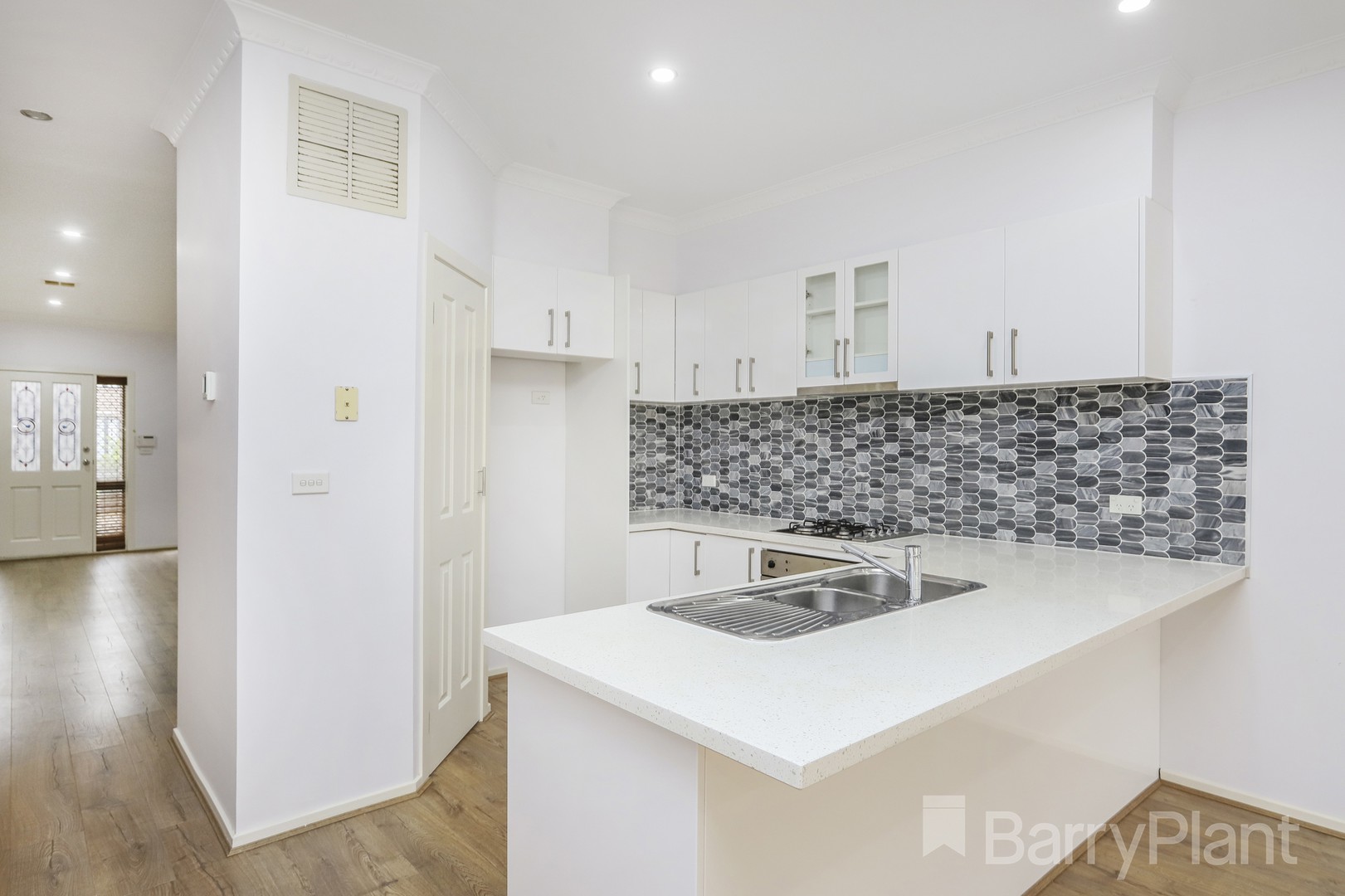 35 Augusta Crescent, Sunshine North, VIC 3020, Sunshine North - Thumbnail 4