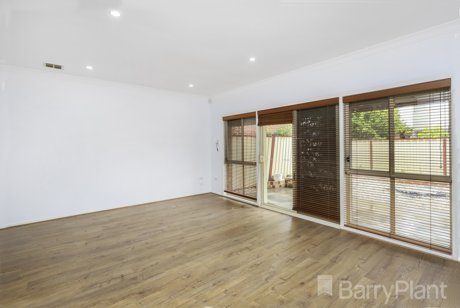 35 Augusta Crescent, Sunshine North, VIC 3020, Sunshine North - Thumbnail 6