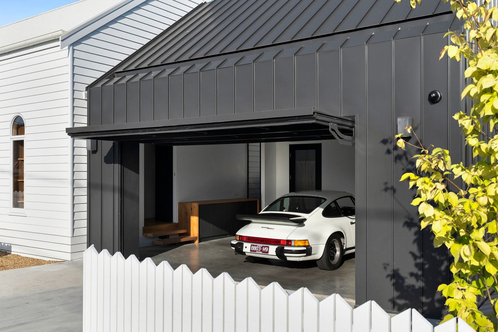 35 Balmoral Crescent, Rippleside, VIC 3215 - Thumbnail 2 - 11/01/2023