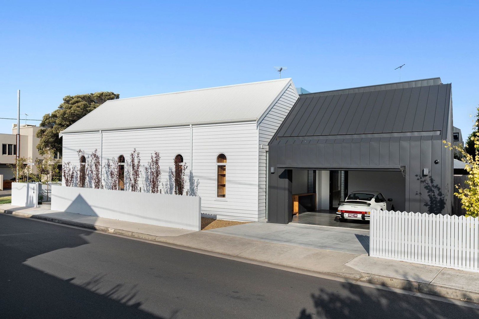 35 Balmoral CrescentRippleside, VIC 3215, Rippleside - Thumbnail 3