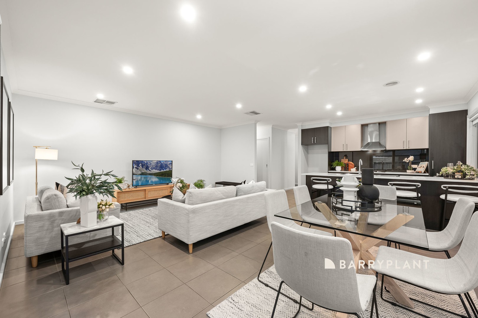 35 Bendigo Court, Cranbourne, VIC 3977, Cranbourne - Thumbnail 4