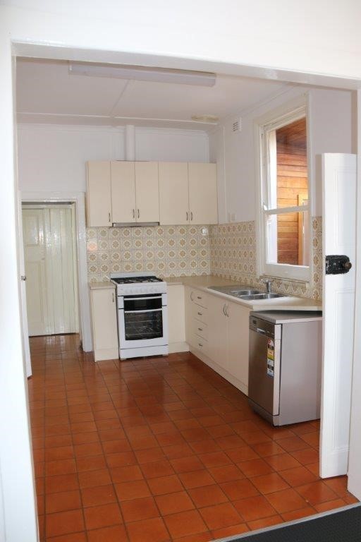 35 Berry Street, Coburg, VIC 3058, Coburg - Thumbnail 3