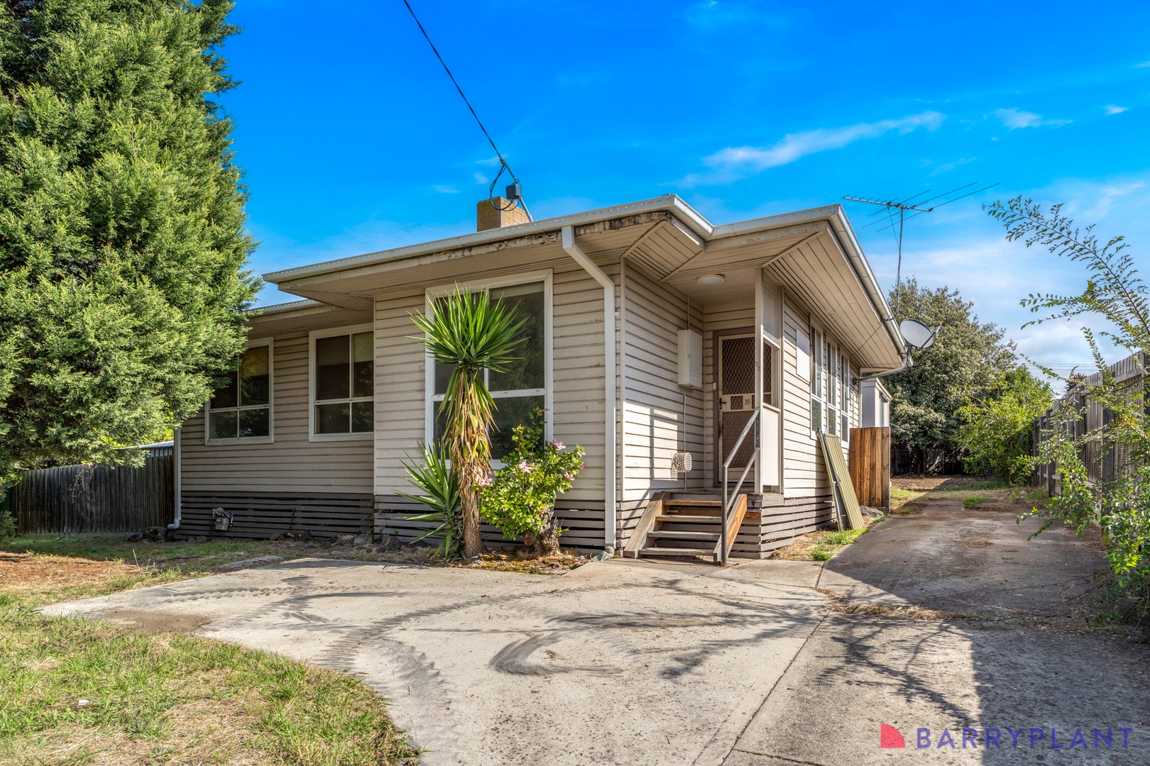 35 Boldrewood Parade, Reservoir, VIC 3073 - Thumbnail 2 - 09/04/2025