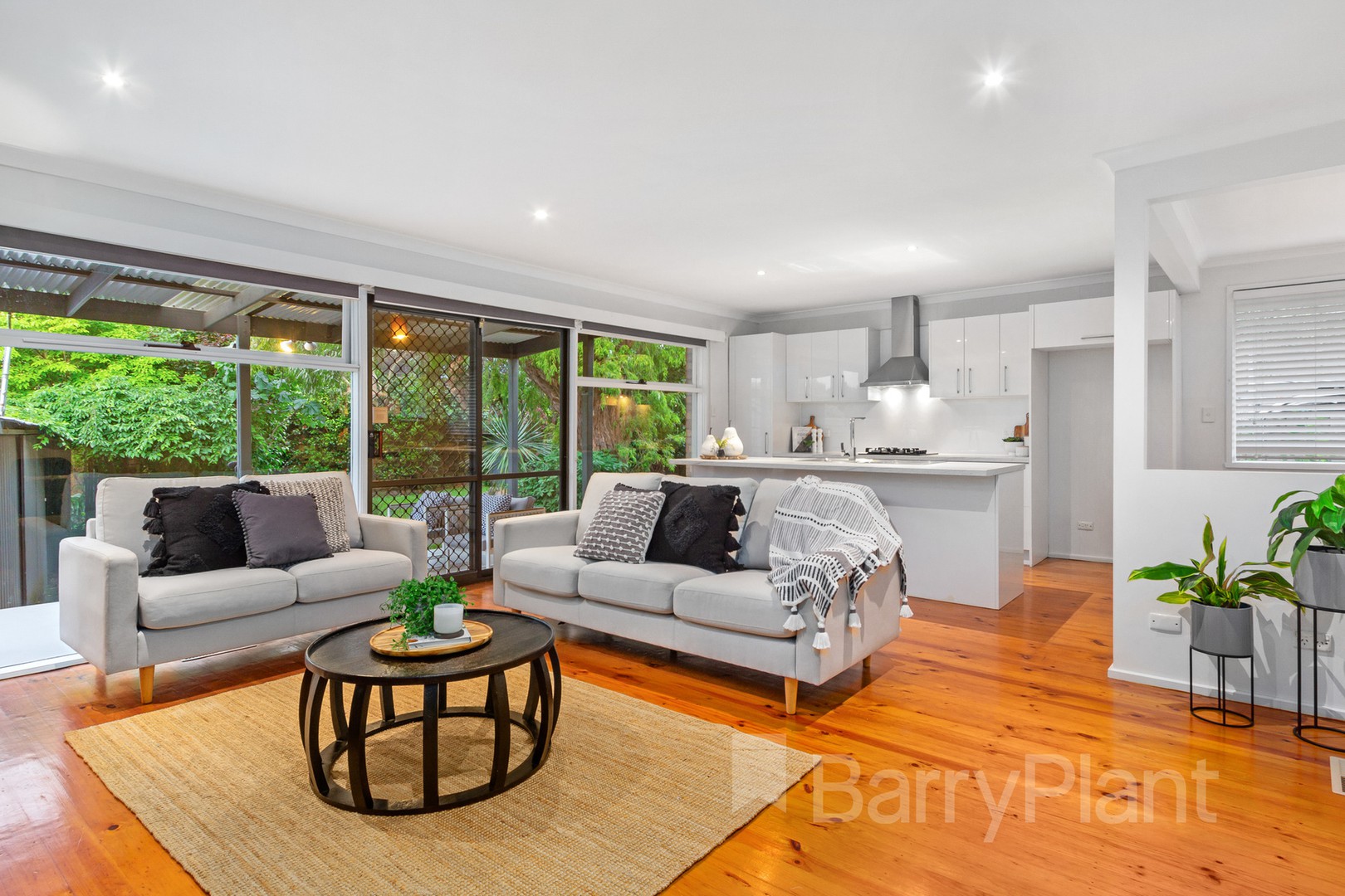 35 Bursaria Avenue, Ferntree Gully, VIC 3156, Ferntree Gully - Thumbnail 2