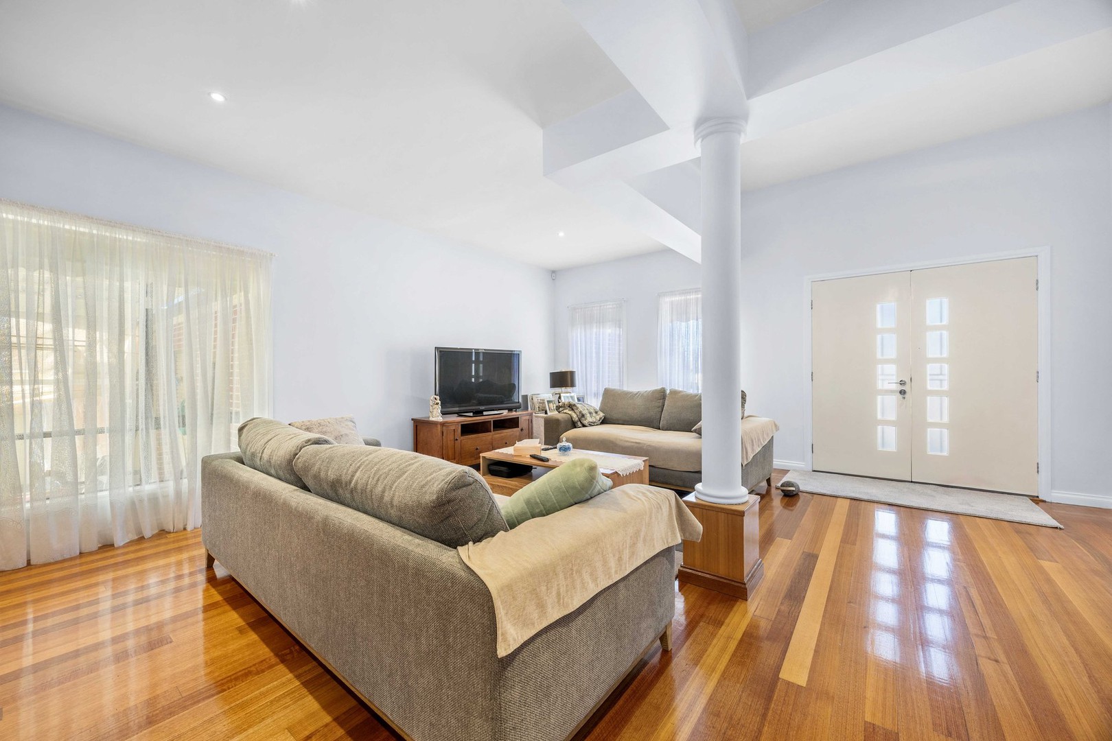 35 Cambridge Crescent, Taylors Lakes, VIC 3038 - For Sale