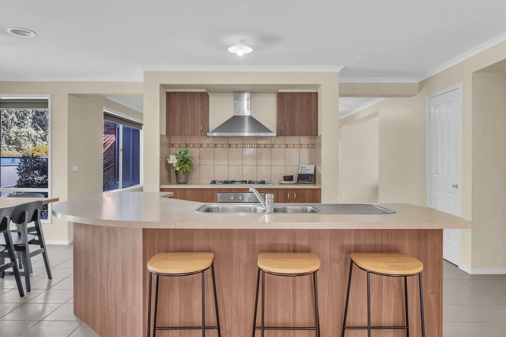 35 Chelsworth Loop, Craigieburn, VIC 3064, Craigieburn - Thumbnail 3