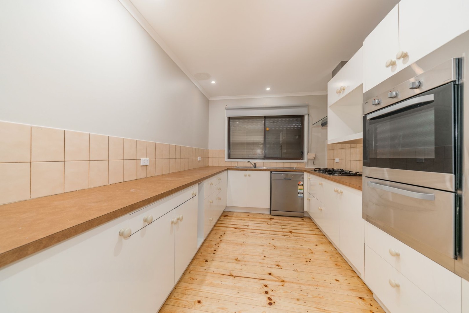 35 Chevalier Crescent, Mooroolbark, VIC 3138, Mooroolbark - Thumbnail 4