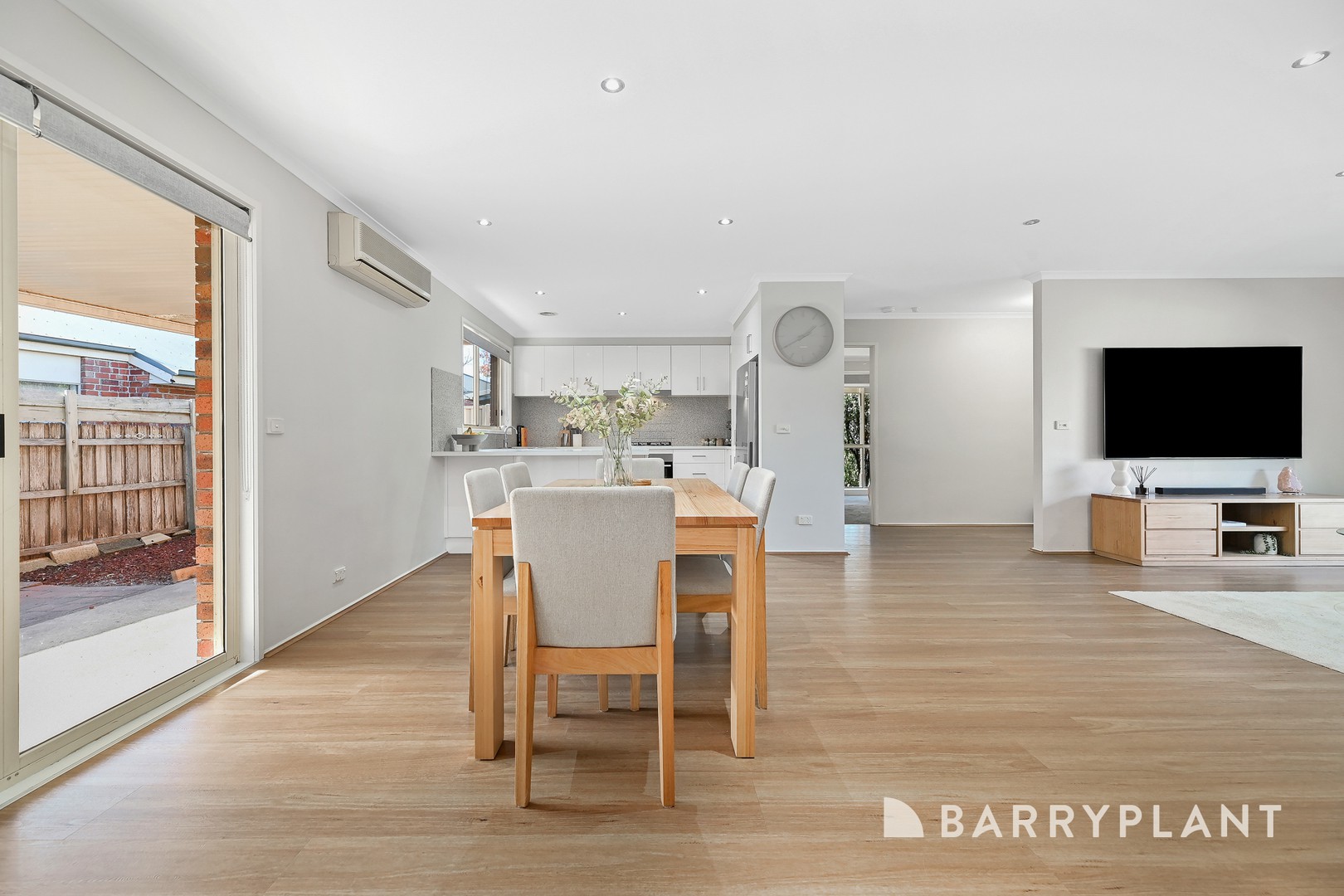 35 Cobblestone Avenue, Narre Warren South, VIC 3805, Narre Warren South - Thumbnail 7