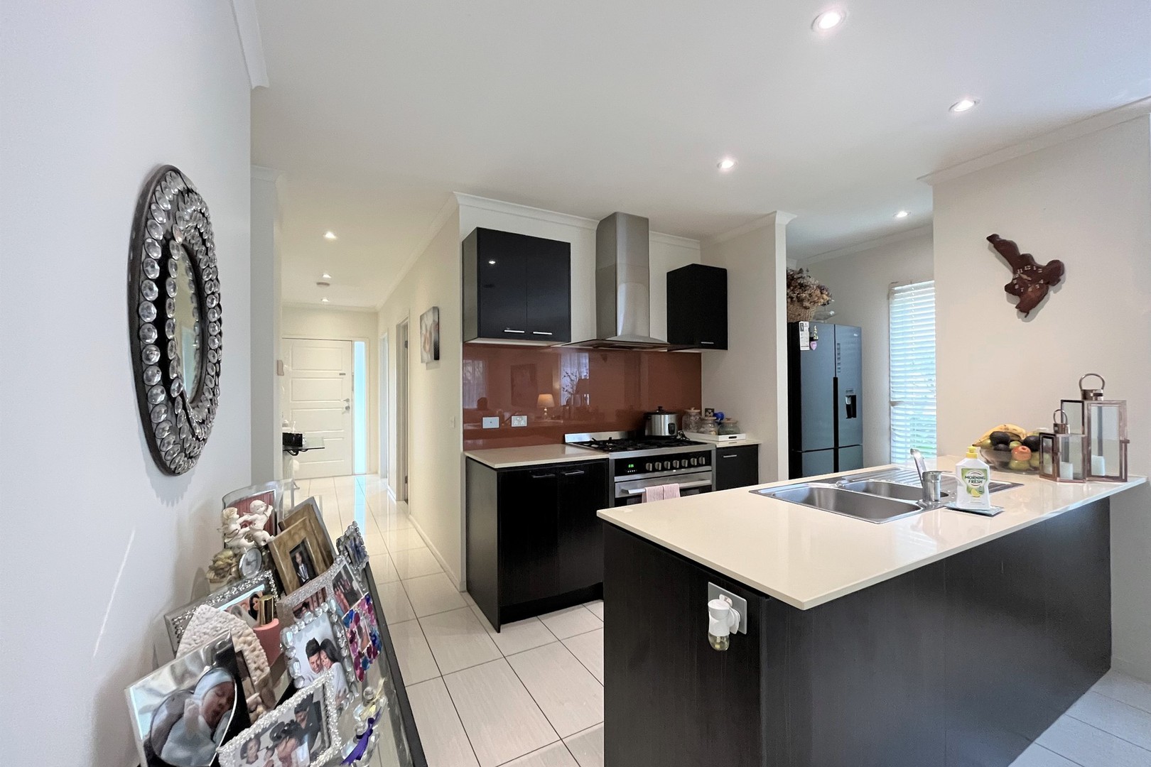 35 Connewara Crescent, Clyde North, VIC 3978, Clyde North - Thumbnail 2