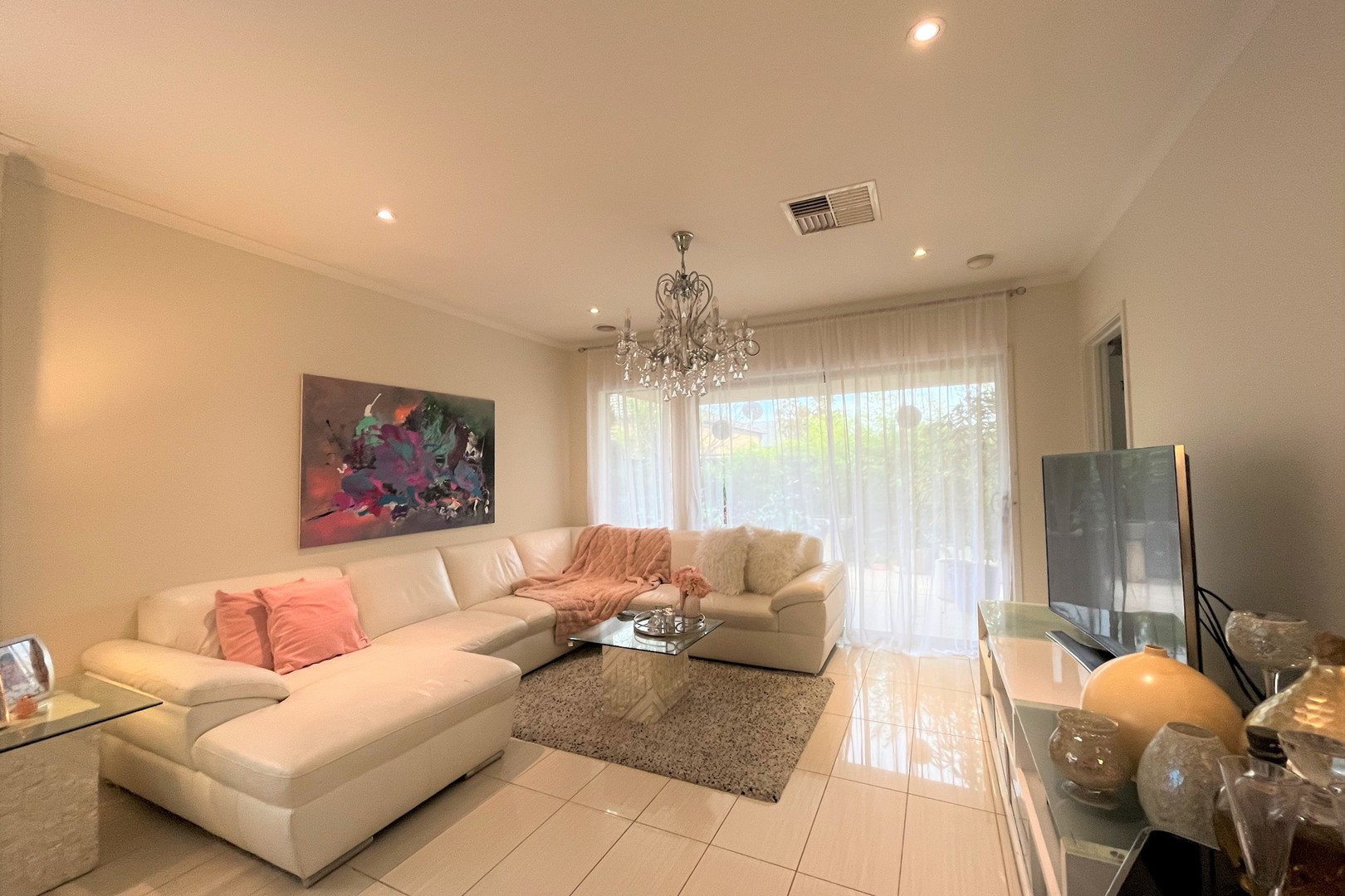 35 Connewara Crescent, Clyde North, VIC 3978, Clyde North - Thumbnail 4