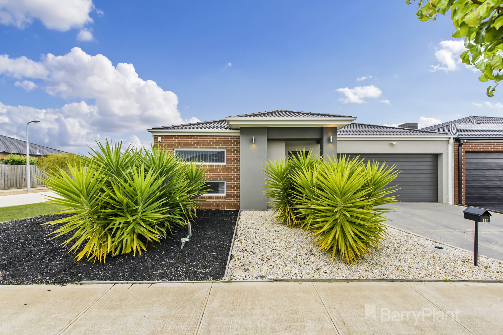 35 Cottonfield WayBrookfield, VIC 3338, Brookfield - Thumbnail 2