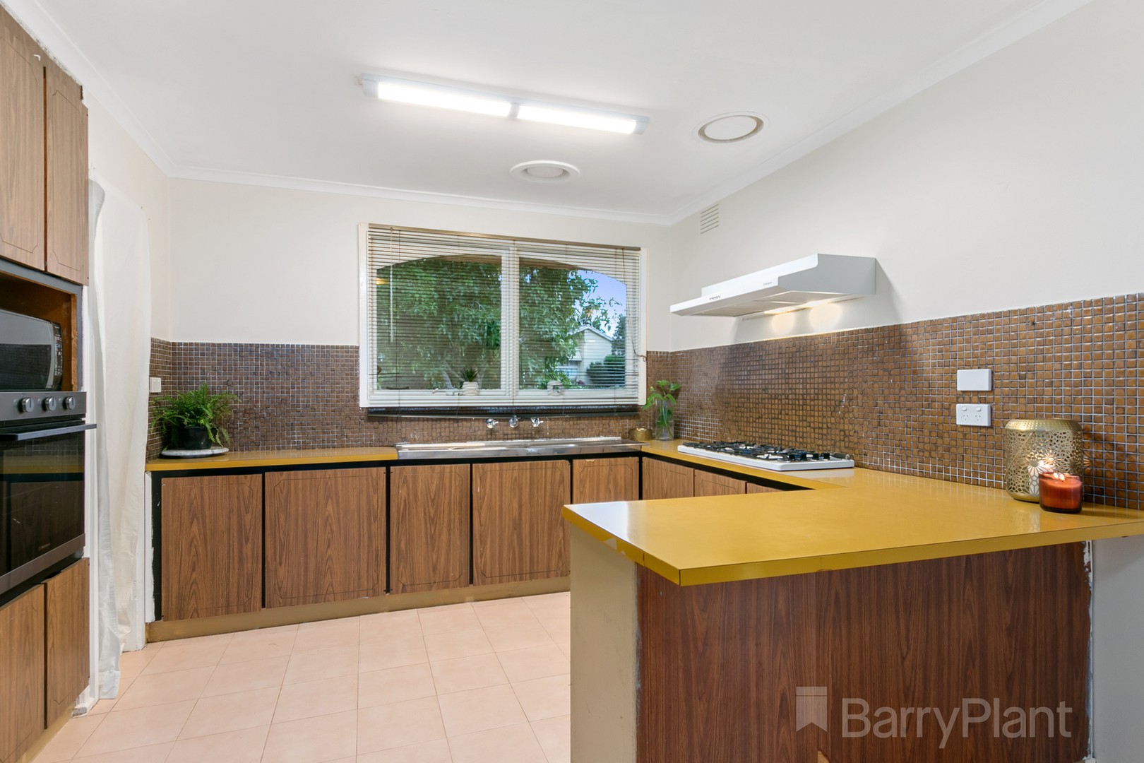 35 Dumfries Way, Wantirna, VIC 3152, Wantirna - Thumbnail 3