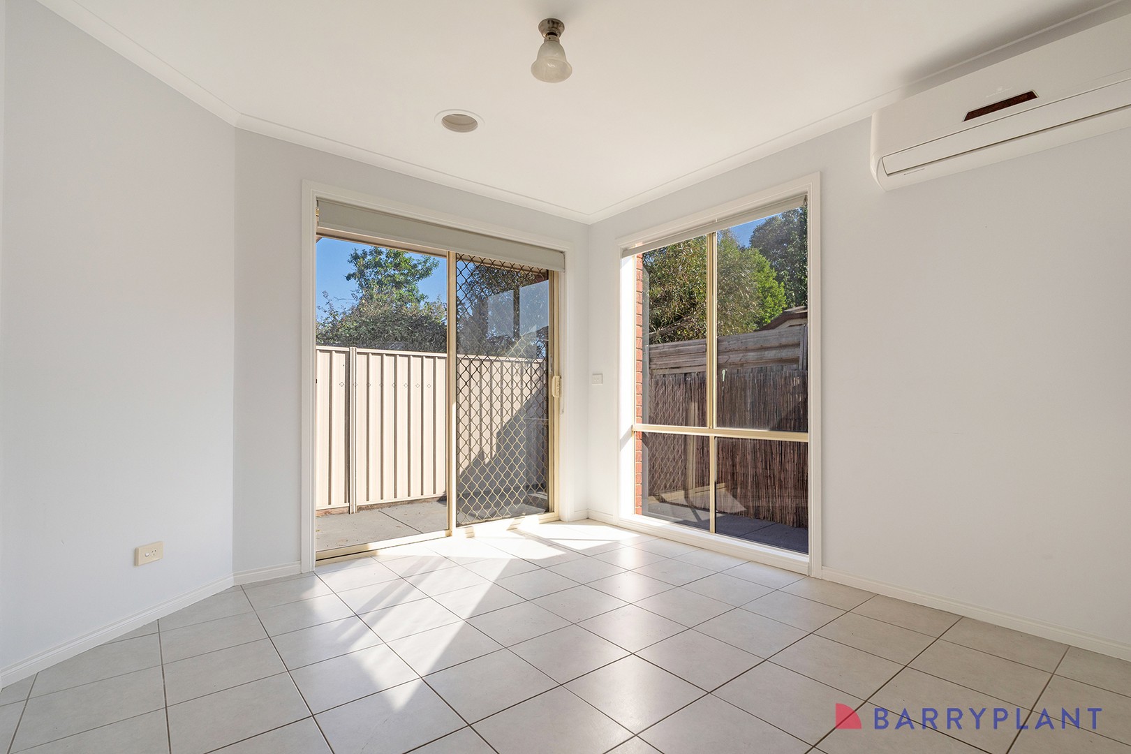 35 Elinda Place, Reservoir, VIC 3073, Reservoir - Thumbnail 5
