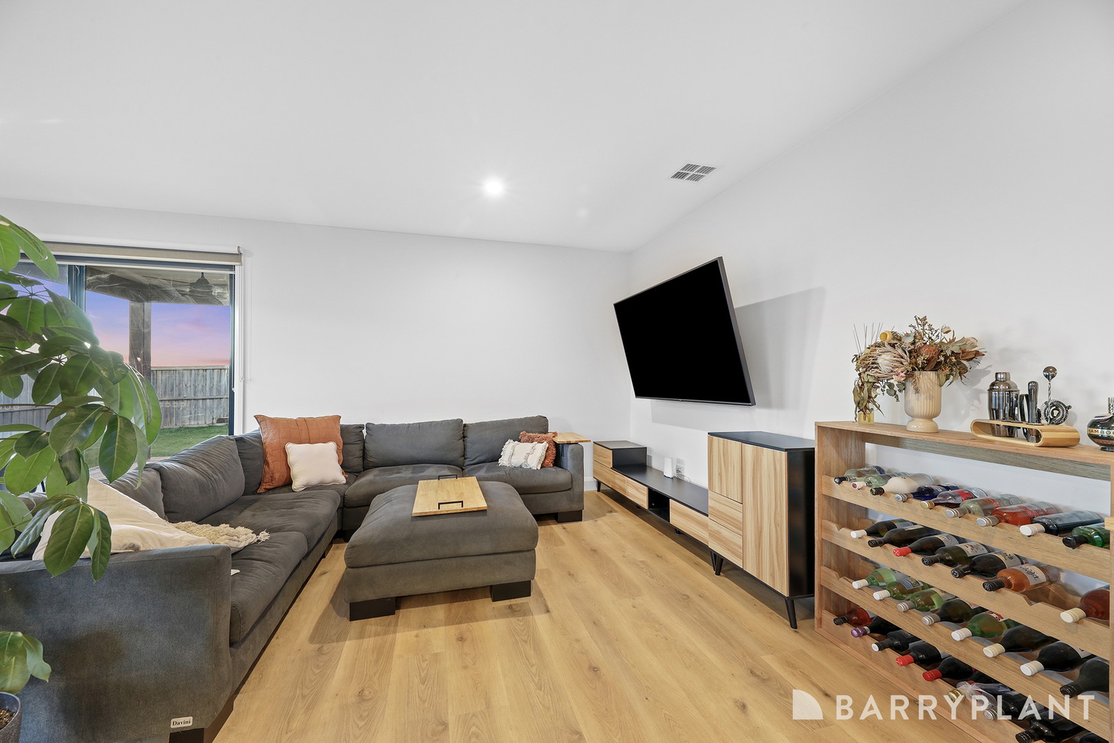 35 Emberwood Road, Warragul, VIC 3820, Warragul - Thumbnail 5