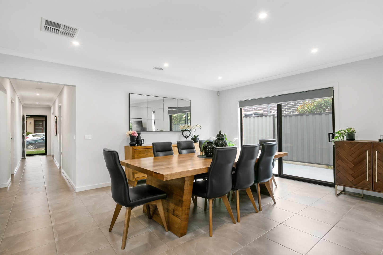 35 Emblem Way, Craigieburn, VIC 3064, Craigieburn - Thumbnail 7