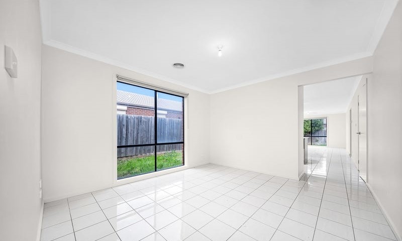 35 Fieldstone Way, Brookfield, VIC 3338, Brookfield - Thumbnail 2