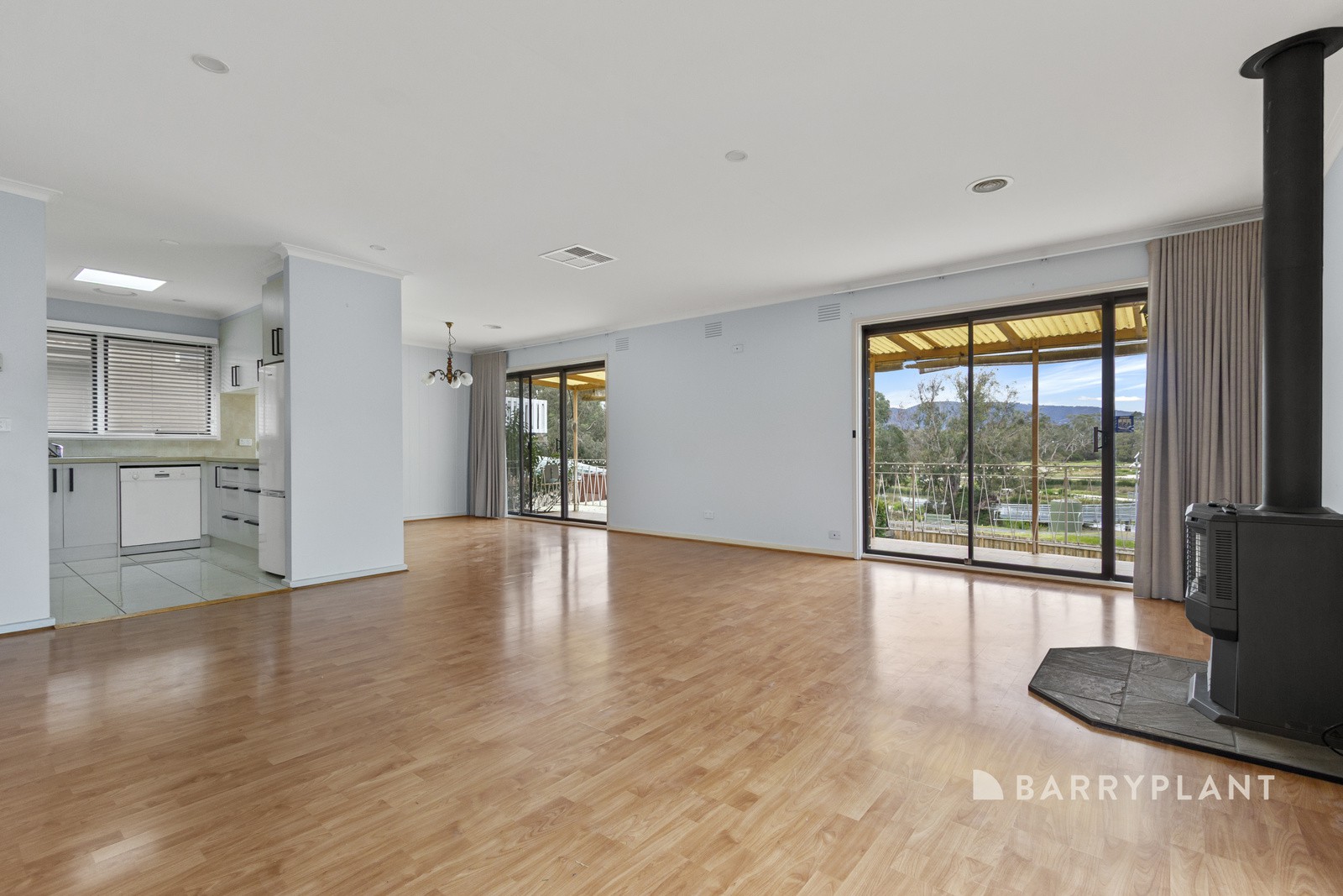 35 Gateshead Drive, Wantirna South, VIC 3152, Wantirna South - Thumbnail 3
