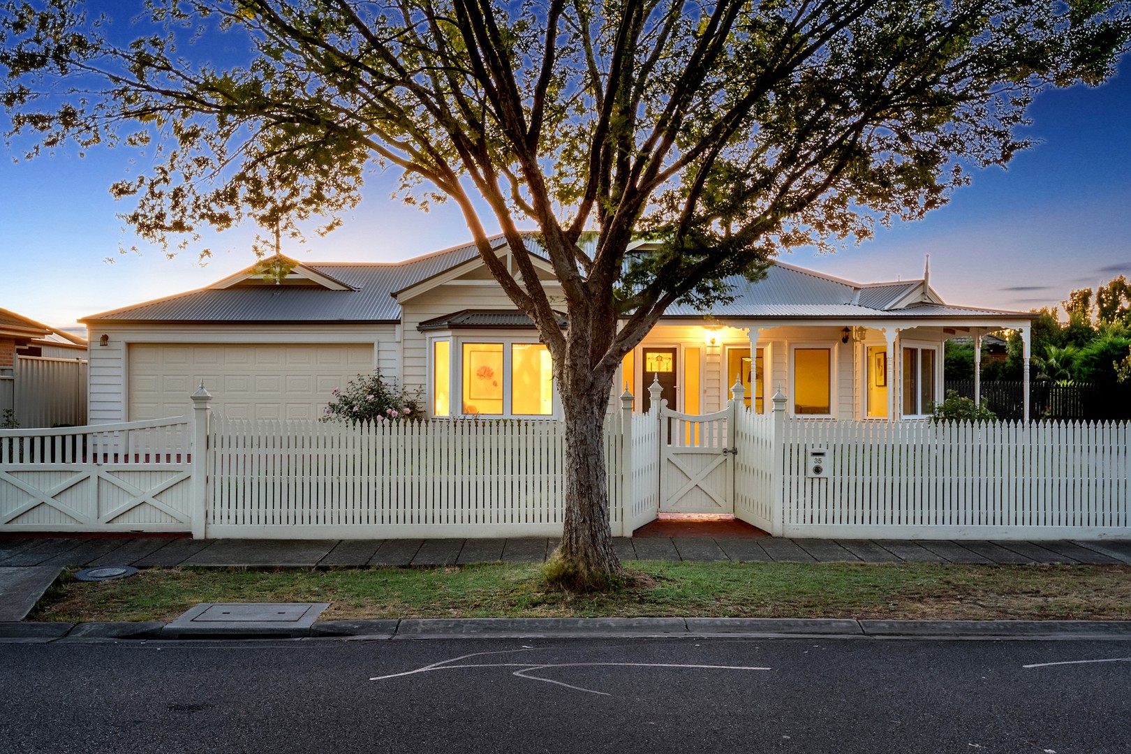 35 Golfview Drive, Craigieburn, VIC 3064, Craigieburn - Thumbnail 3