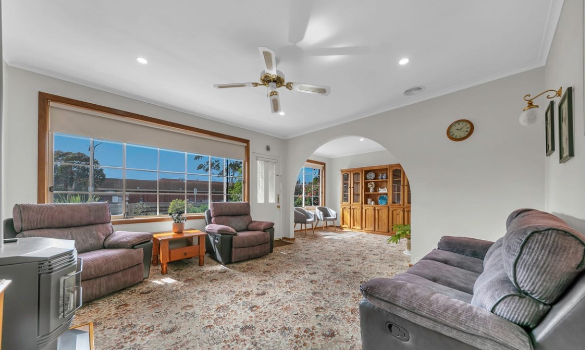 35 Goulburn Avenue, Corio, VIC 3214, Corio - Thumbnail 4
