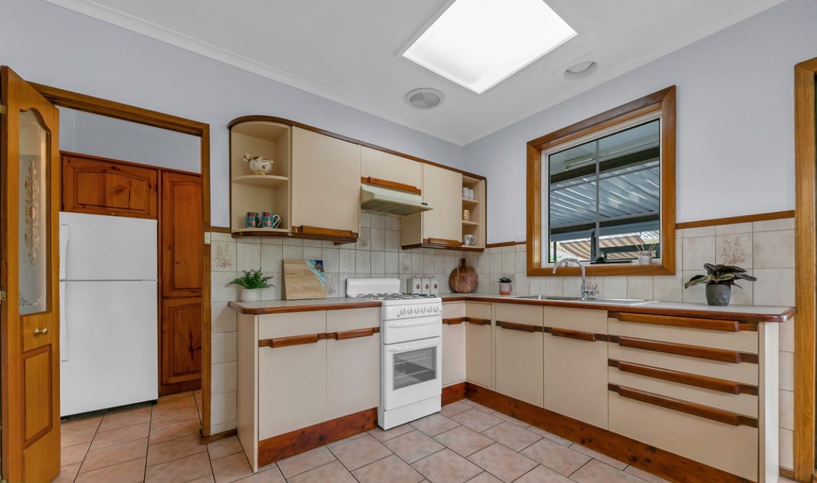 35 Goulburn Avenue, Corio, VIC 3214, Corio - Thumbnail 6