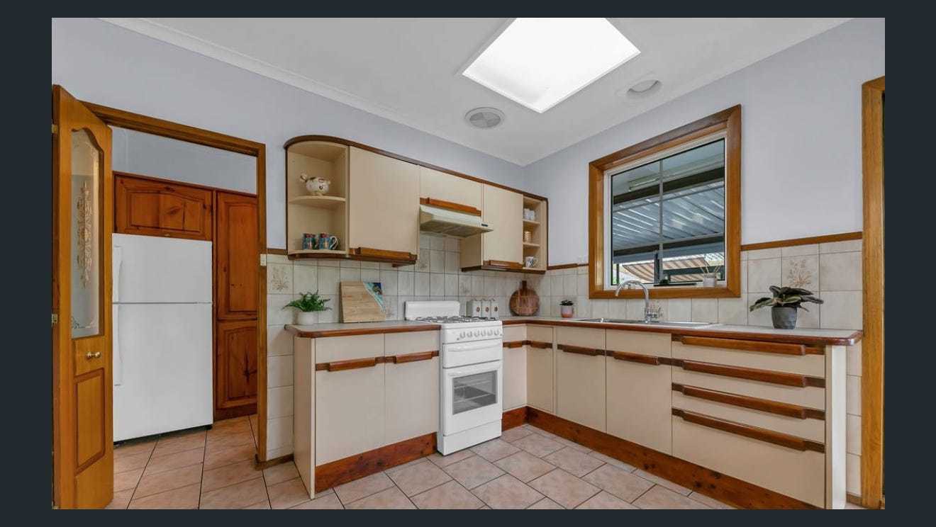 35 Goulburn Avenue, Corio, VIC 3214, Corio - Thumbnail 2