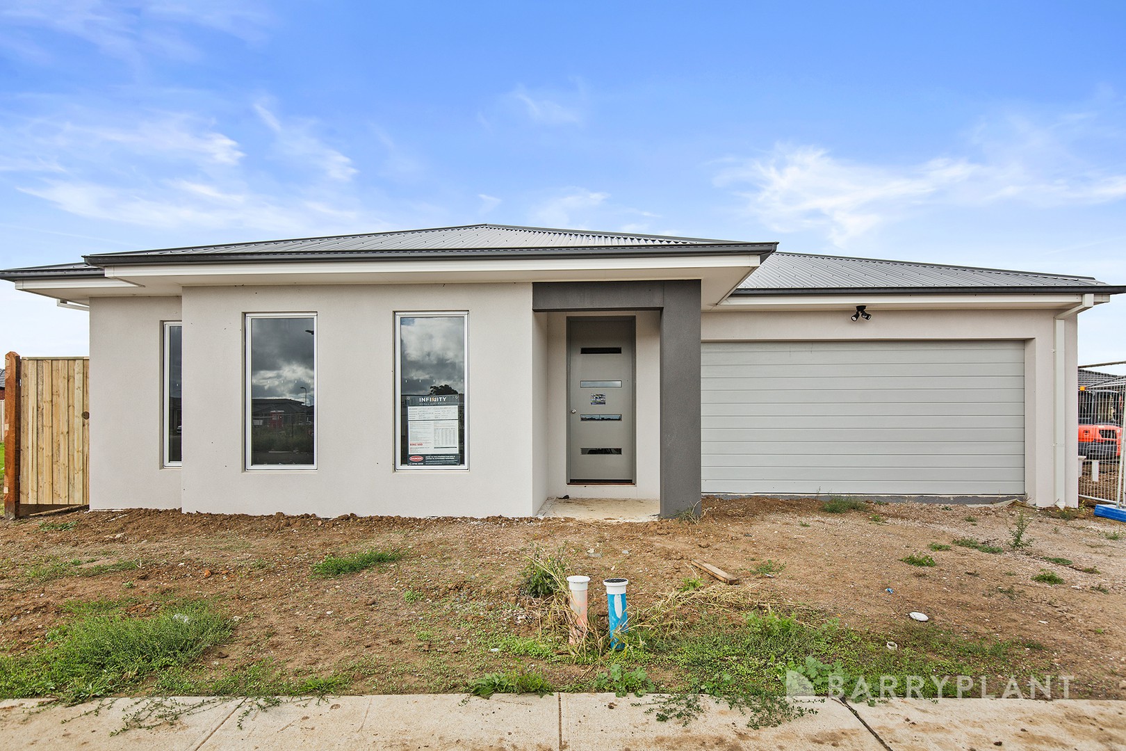 35 Growling Grass Drive, Clyde North, VIC 3978, Clyde North - Thumbnail 2