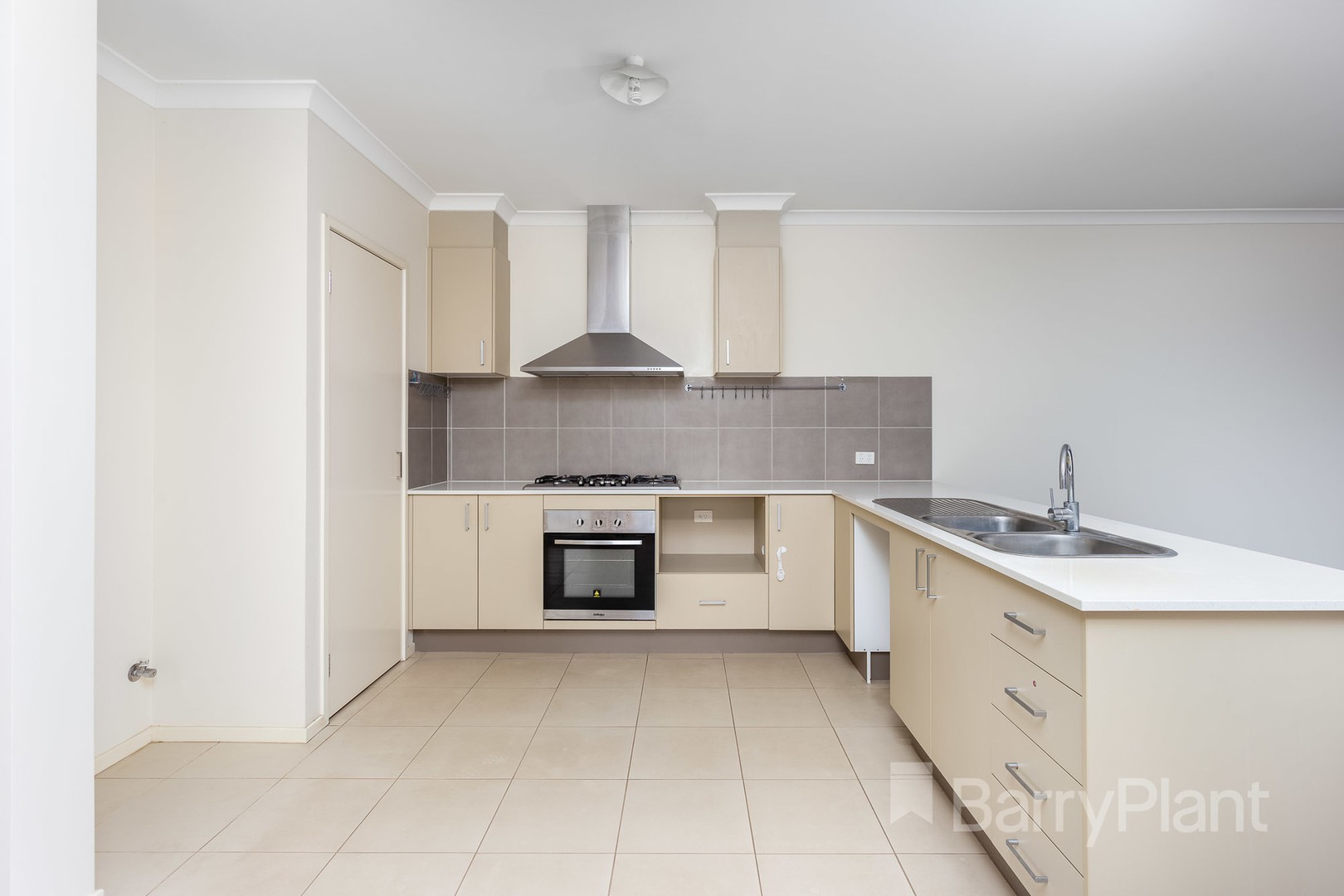 35 Hardwick Street, Point Cook, VIC 3030, Point Cook - Thumbnail 4