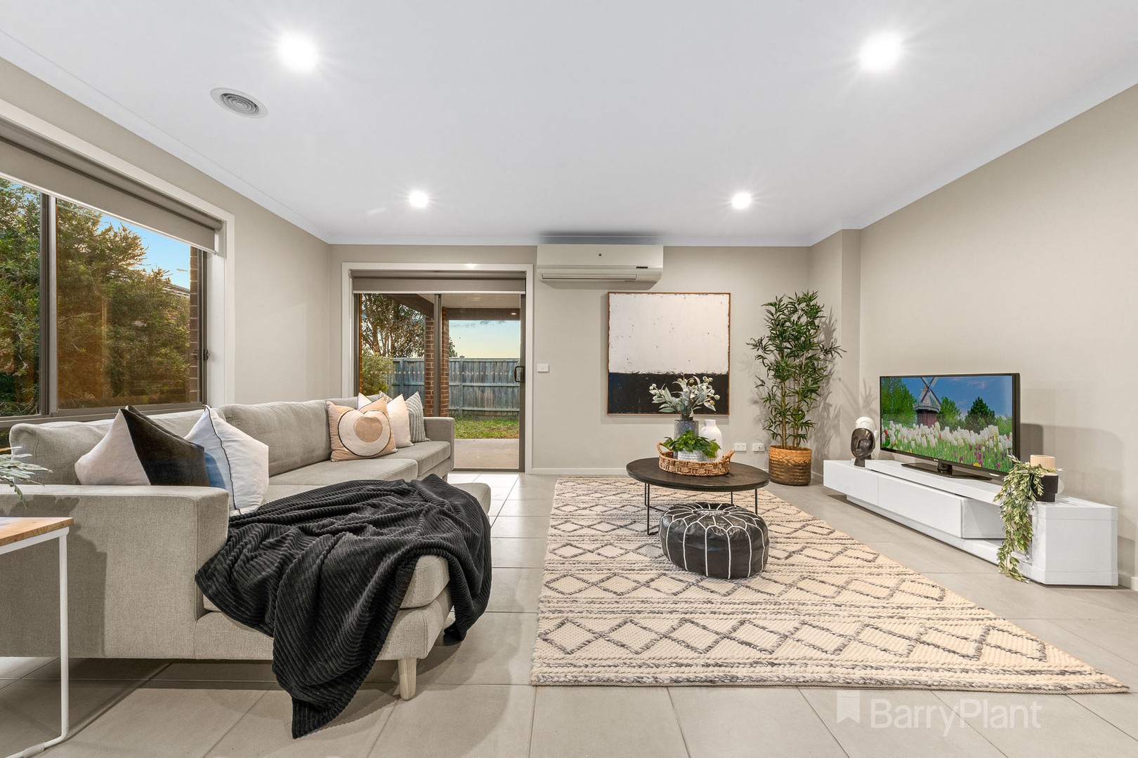 35 Henrietta Avenue, Officer, VIC 3809, Officer - Thumbnail 3