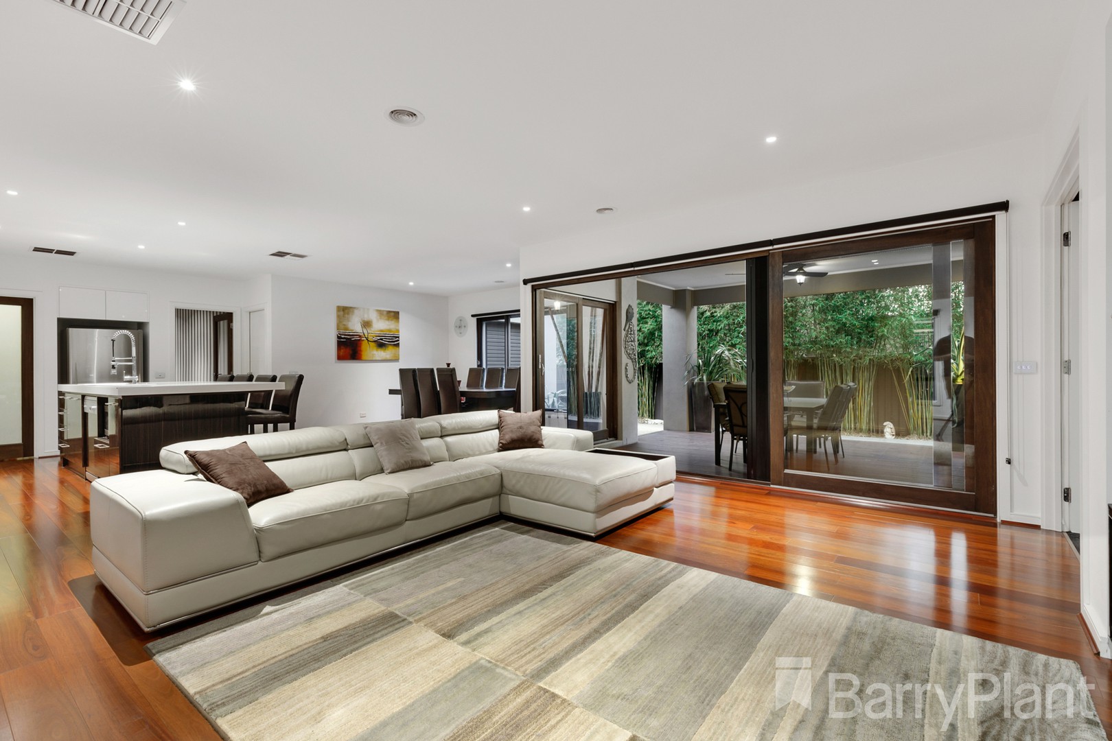 35 Hughes Circuit, Bundoora, VIC 3083, Bundoora - Thumbnail 2