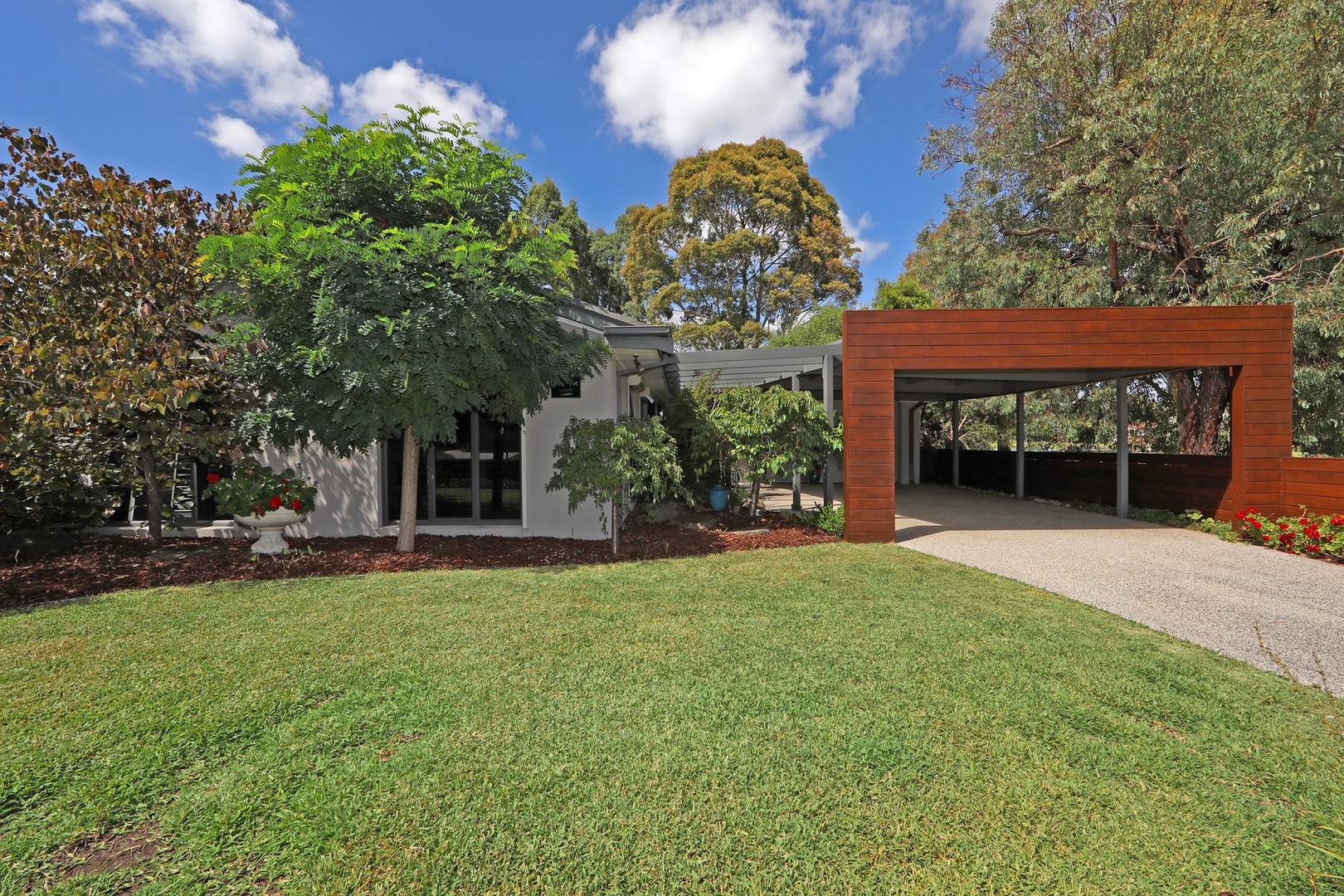 35 Lakeside Boulevard, Rowville, VIC 3178, Rowville - Thumbnail 2