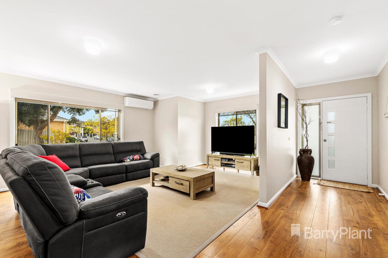 35 Lamour AvenueSouth Morang, VIC 3752, South Morang - Thumbnail 3