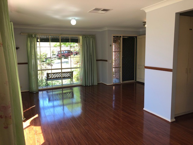 35 Lapstone Crescent, Yallambie, VIC 3085, Yallambie - Thumbnail 2