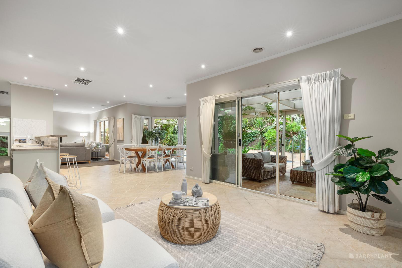 35 Laurison Road, Eltham North, VIC 3095, Eltham North - Thumbnail 3