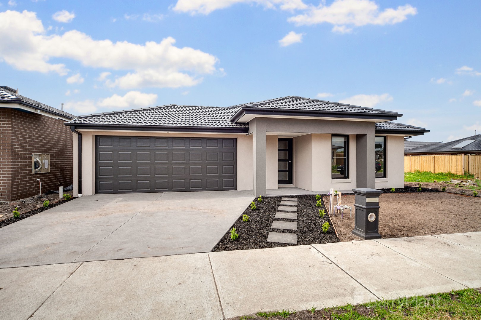 35 Leafy Circuit, Cranbourne East, VIC 3977 - Thumbnail 1 - 13/12/2021