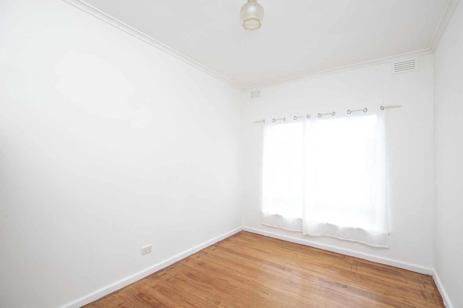 35 Leonard Avenue, St Albans, VIC 3021, St Albans - Thumbnail 3