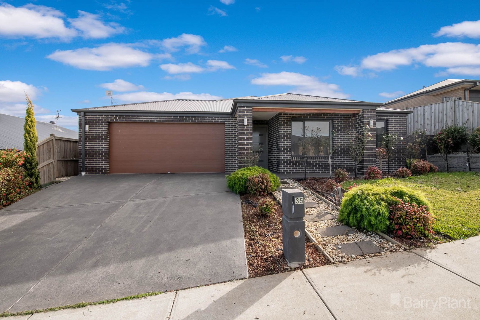 35 Limestone Court, Warragul, VIC 3820 - Thumbnail 1 - 04/11/2021