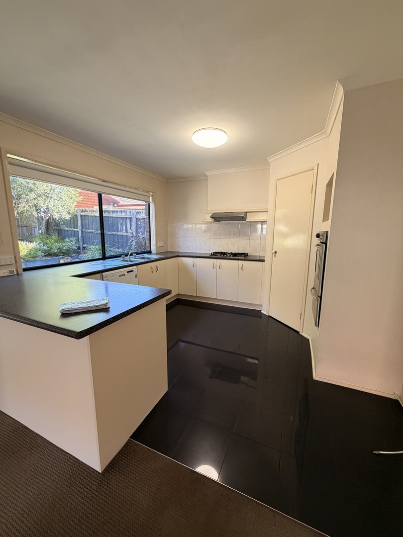 35 Louise Baille Avenue, Narre Warren South, VIC 3805 - Thumbnail 1 - 27/07/2026