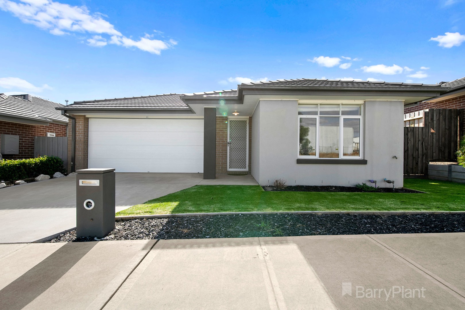 35 Merlot Road, Pakenham, VIC 3810, Pakenham - Thumbnail 2