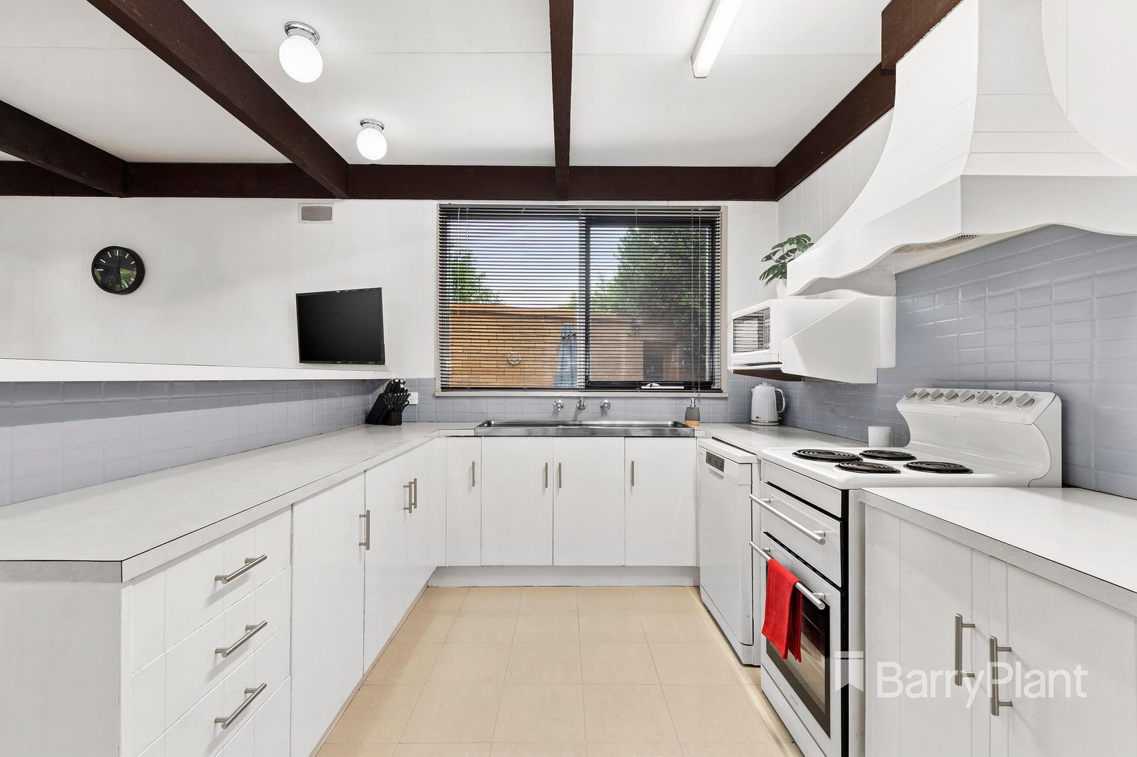 35 Morwell AvenueWatsonia, VIC 3087, Watsonia - Thumbnail 3