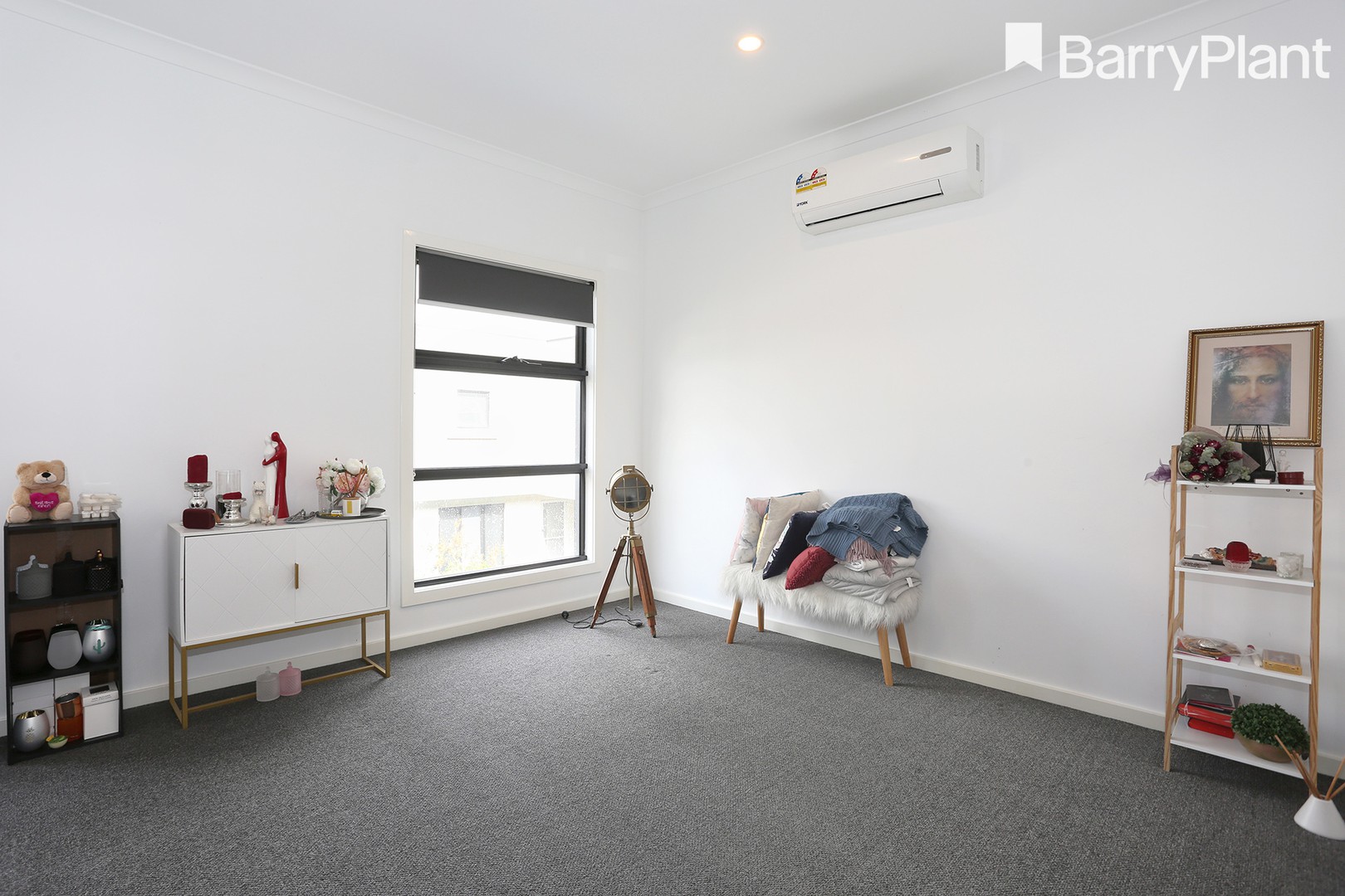 35 Nugget Street, Cranbourne East, VIC 3977, Cranbourne East - Thumbnail 5