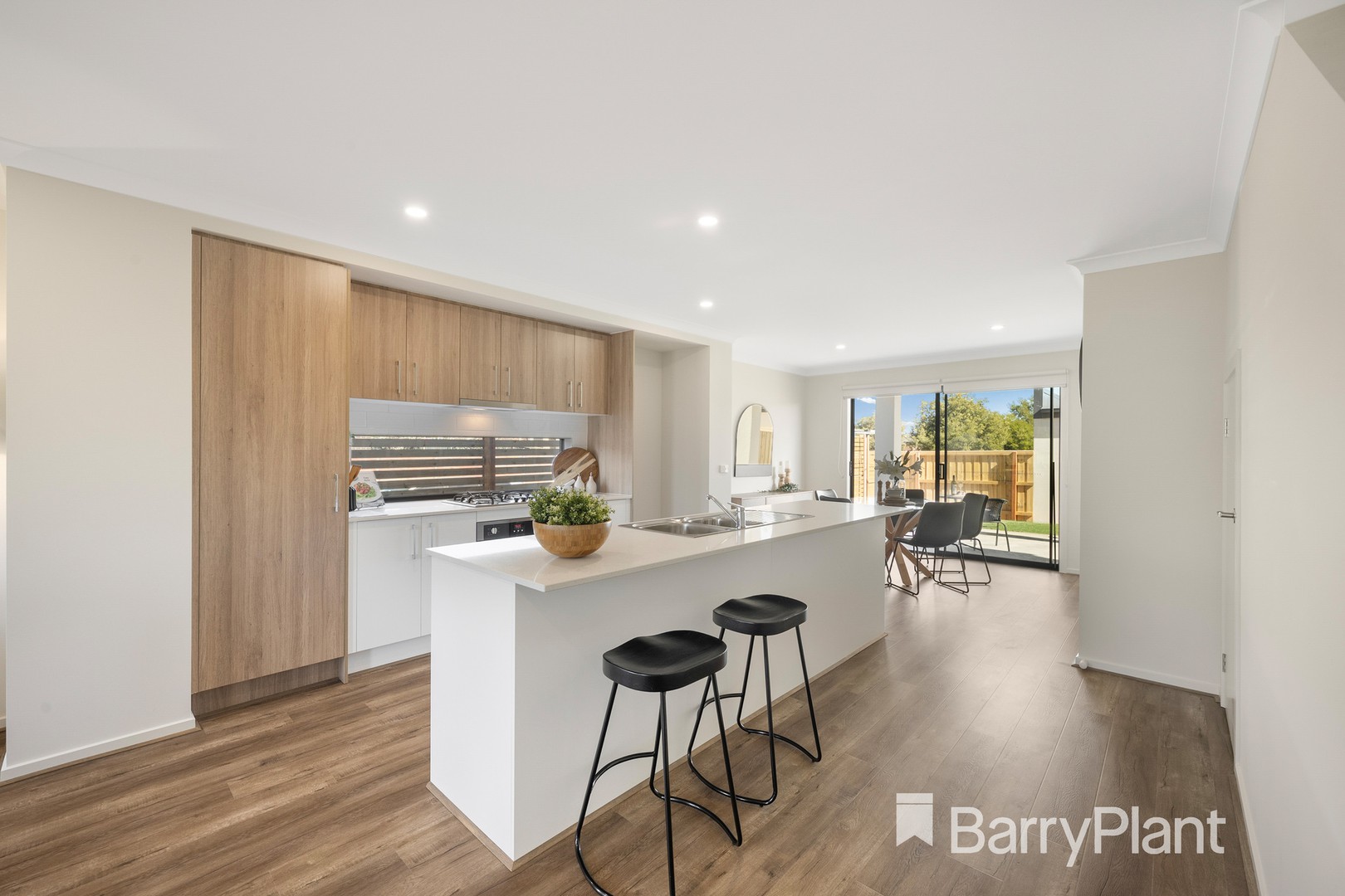 35 Oldbridge Boulevard, Weir Views, VIC 3338, Weir Views - Thumbnail 4