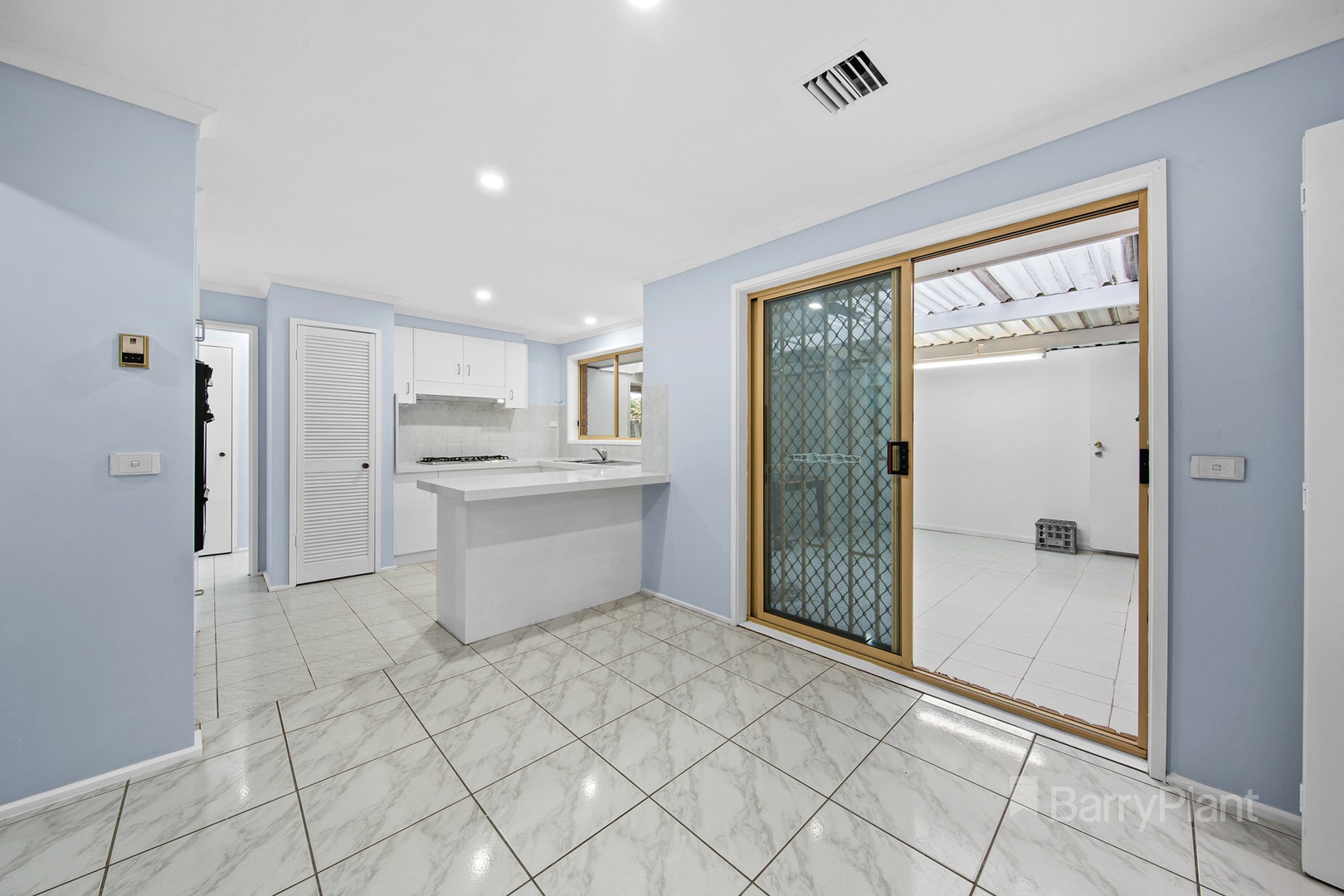 35 Paringa Drive, St Albans, VIC 3021, St Albans - Thumbnail 5