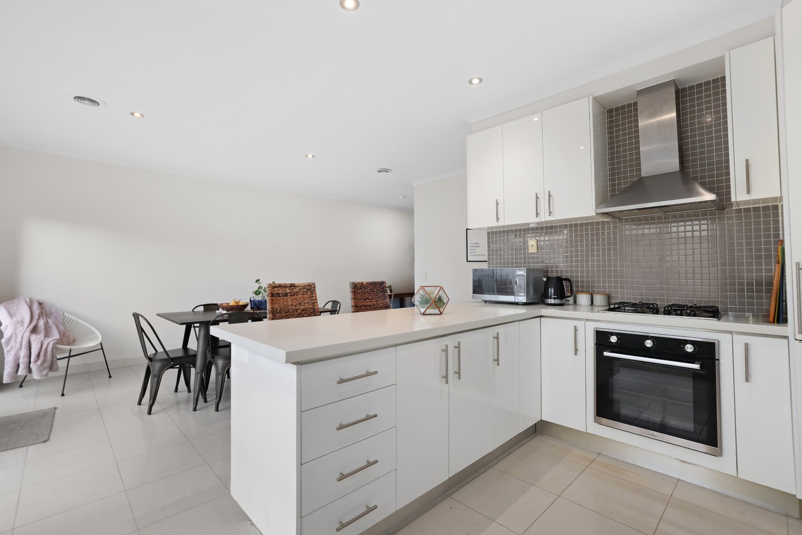 35 Parkes Way, Burnside Heights, VIC 3023 - Thumbnail 2 - 23/01/2025