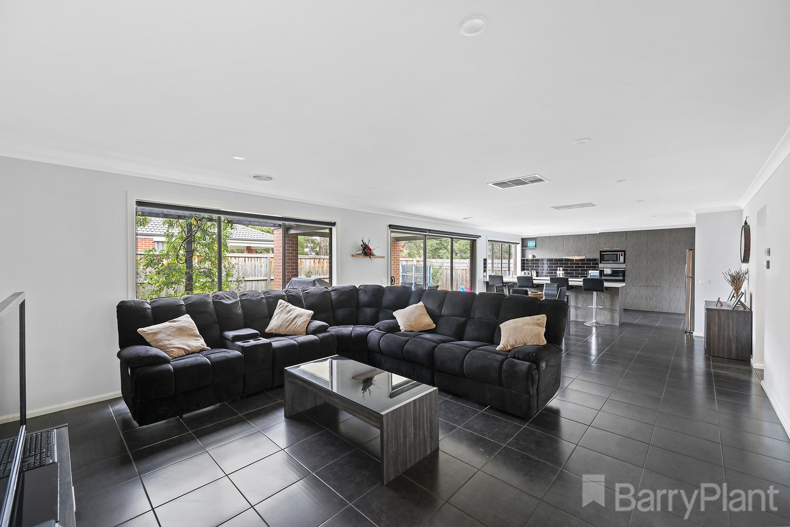 35 Pepper Crescent, Drouin, VIC 3818, Drouin - Thumbnail 5