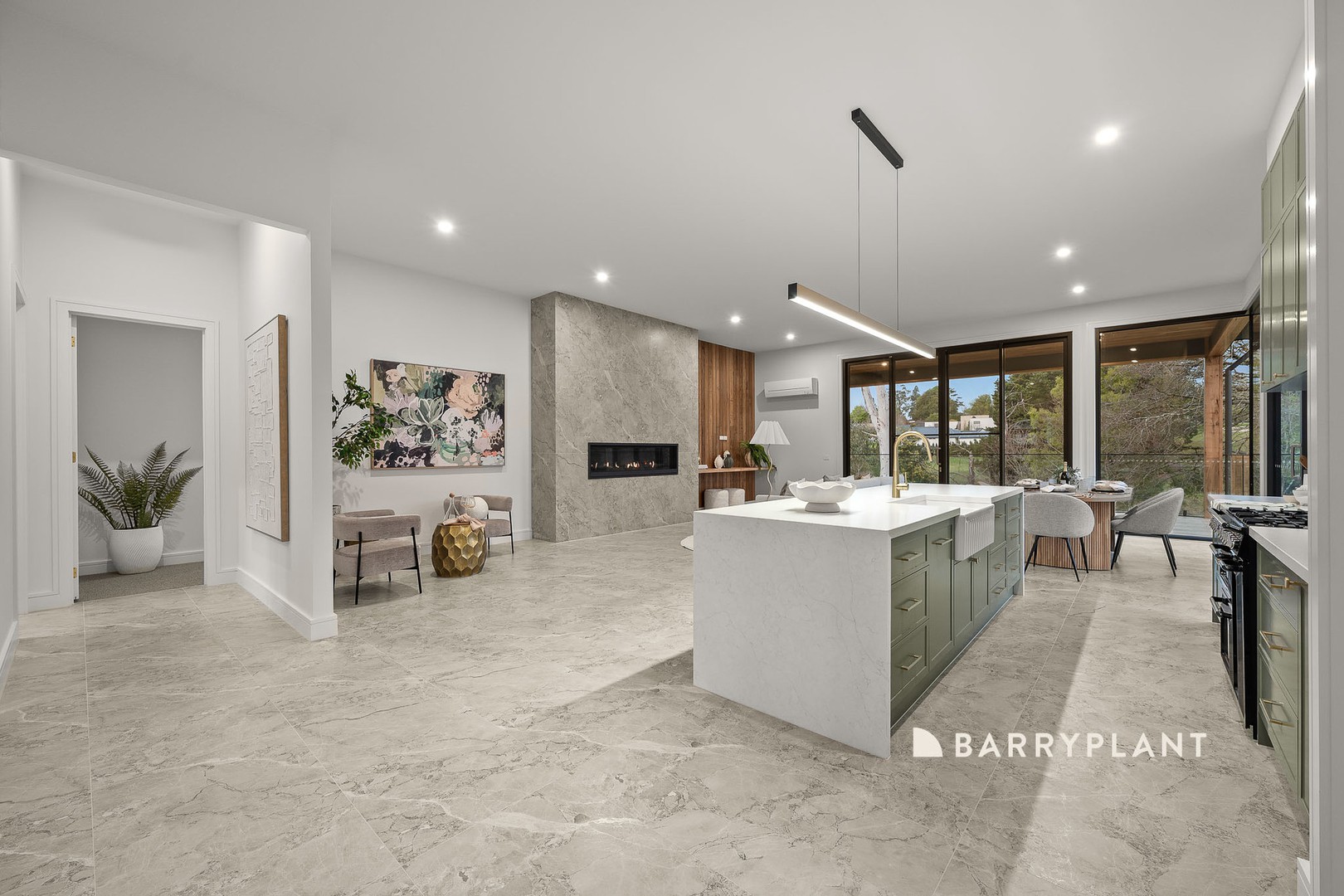 35 Pharaohs Road, Warragul, VIC 3820 - Thumbnail 2 - 10/09/2025