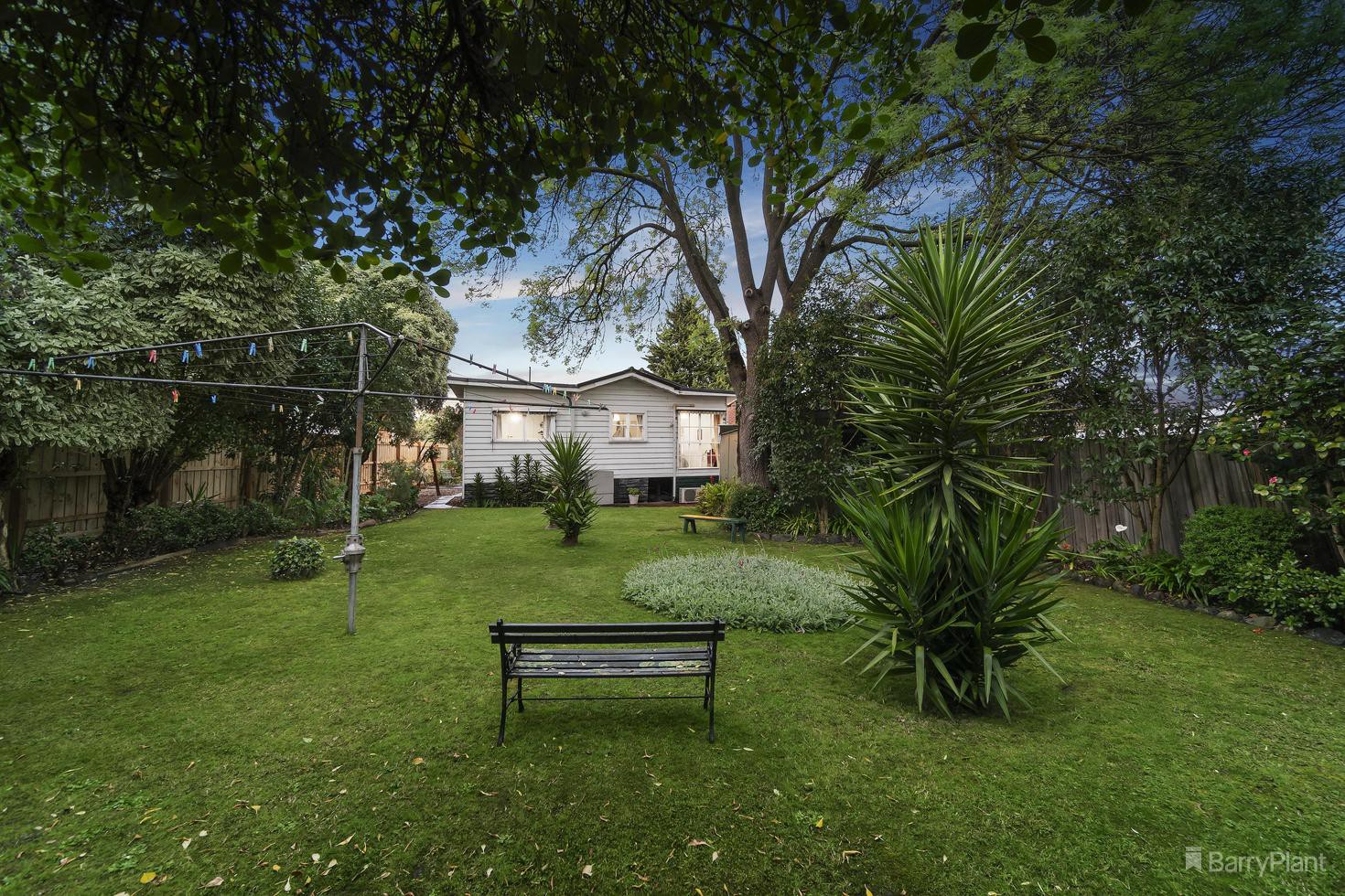 35 Pyalong Avenue, Rosanna, VIC 3084, Rosanna - Thumbnail 3